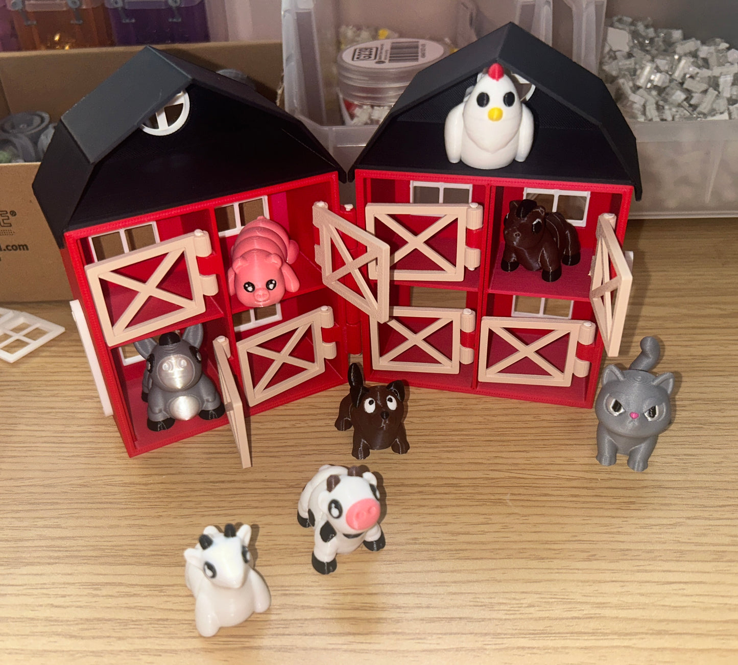 Mini barn-big