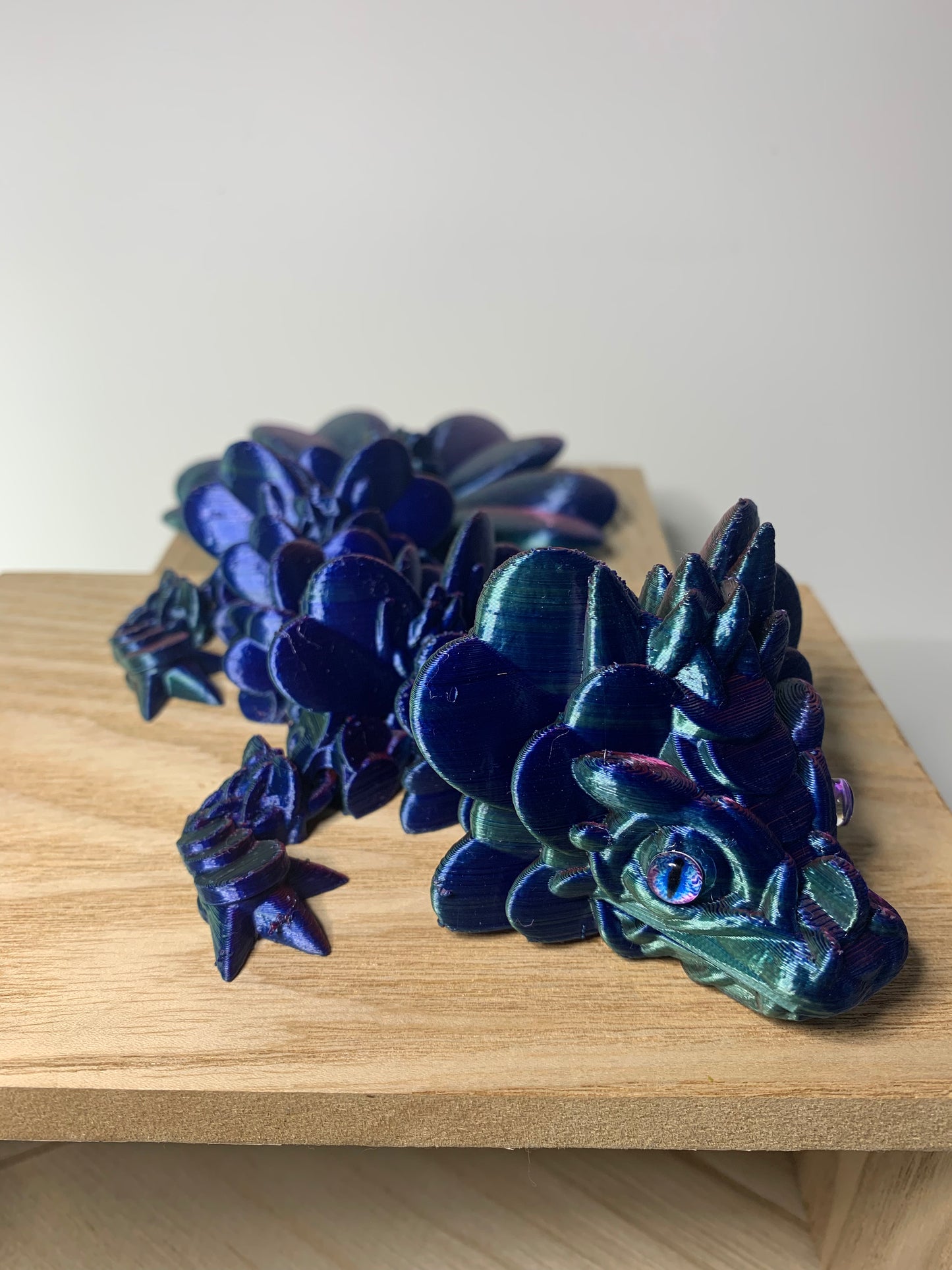 Articulating clover dragon