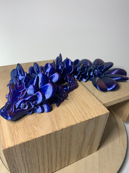 Articulating clover dragon