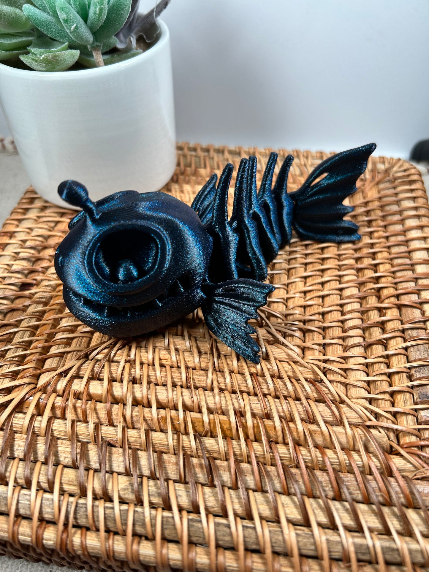 Articulating Creepy fish